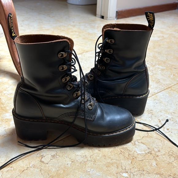 Dr.Martin Leona lace up platform boots - Picture 3 of 7